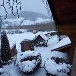 затишний будиночок *