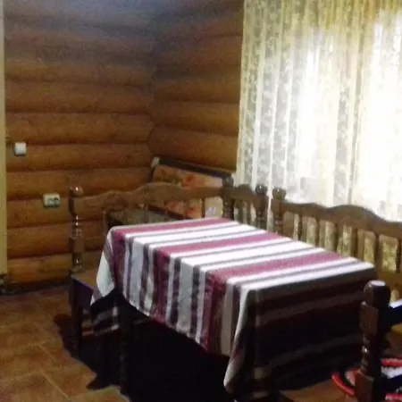 затишний будиночок Holiday home Bukovets
