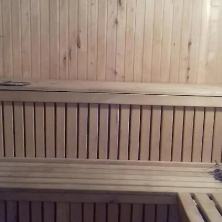 затишний будиночок *