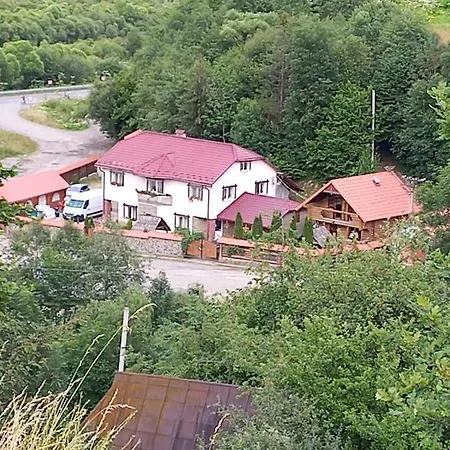 затишний будиночок Nyaraló *